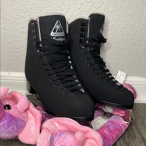Jackson Mystique Women's Black Ice Skates
